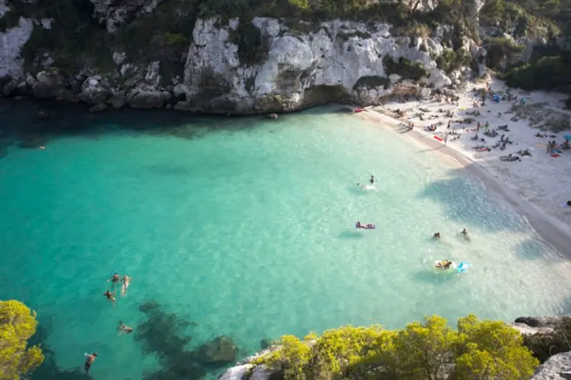 Cala Macaralleta en Menorca